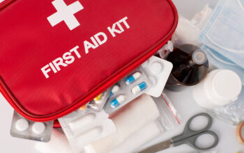 Manage first aid in an emergency situation (micro-credential)